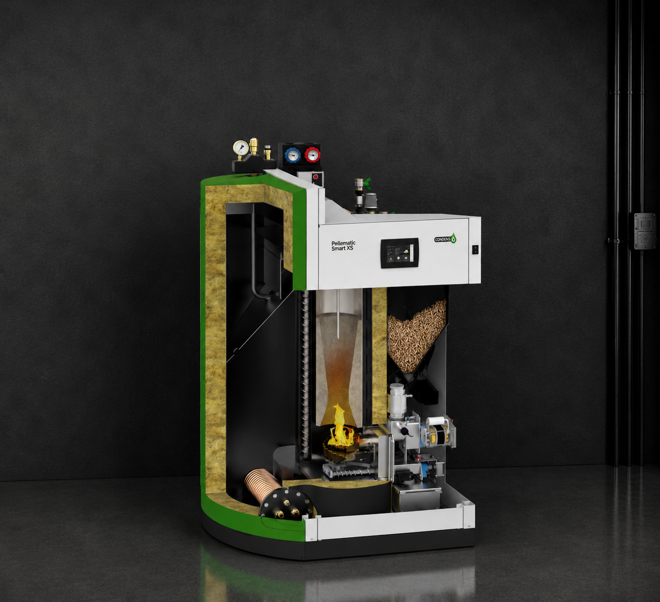 Innenansicht der ÖkoFEN Pellematic Smart XS Pelletheizung mit Pelletvorrat und Brennkammer.